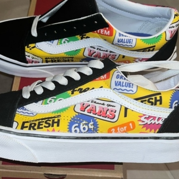 Vans Shoes - Vans Lace up Size 7 Womens Old School